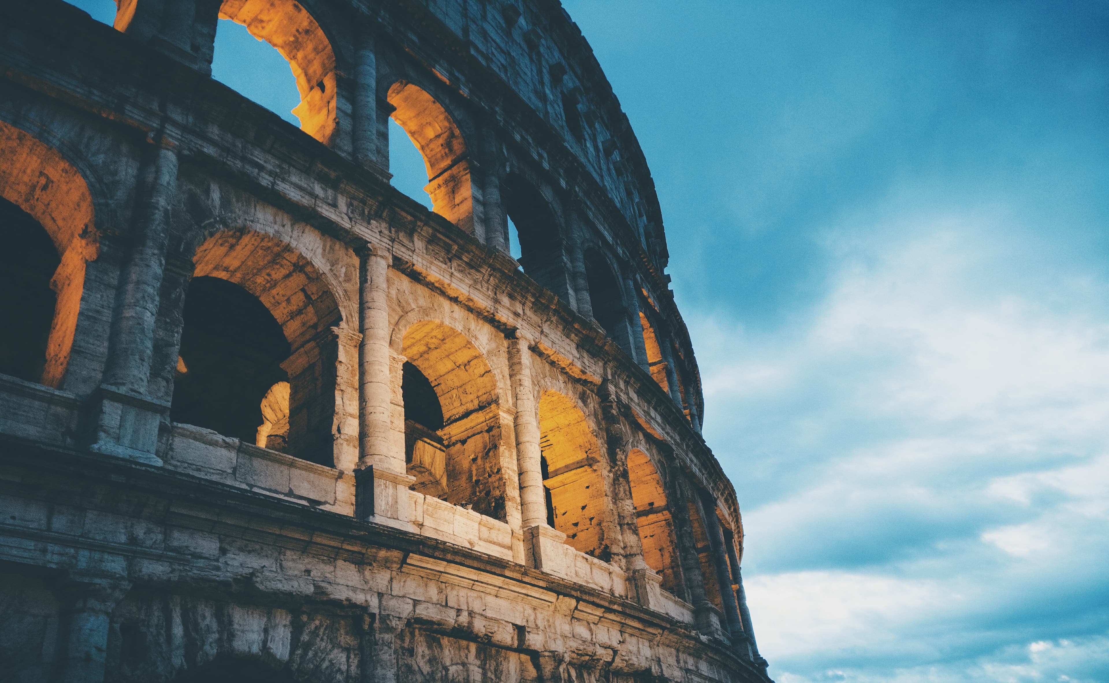 Walk through History – Colosseum, Vatican, Roman Forum